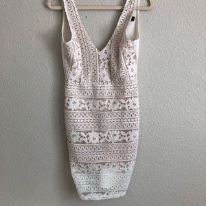 Forever 21 Women L Ivory Floral Embroidered Dress